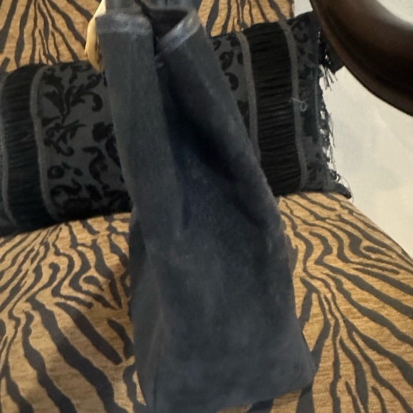 GUCCI VINTAGE Suede Handbag w/COA and Dustbag! - Picture 8 of 15